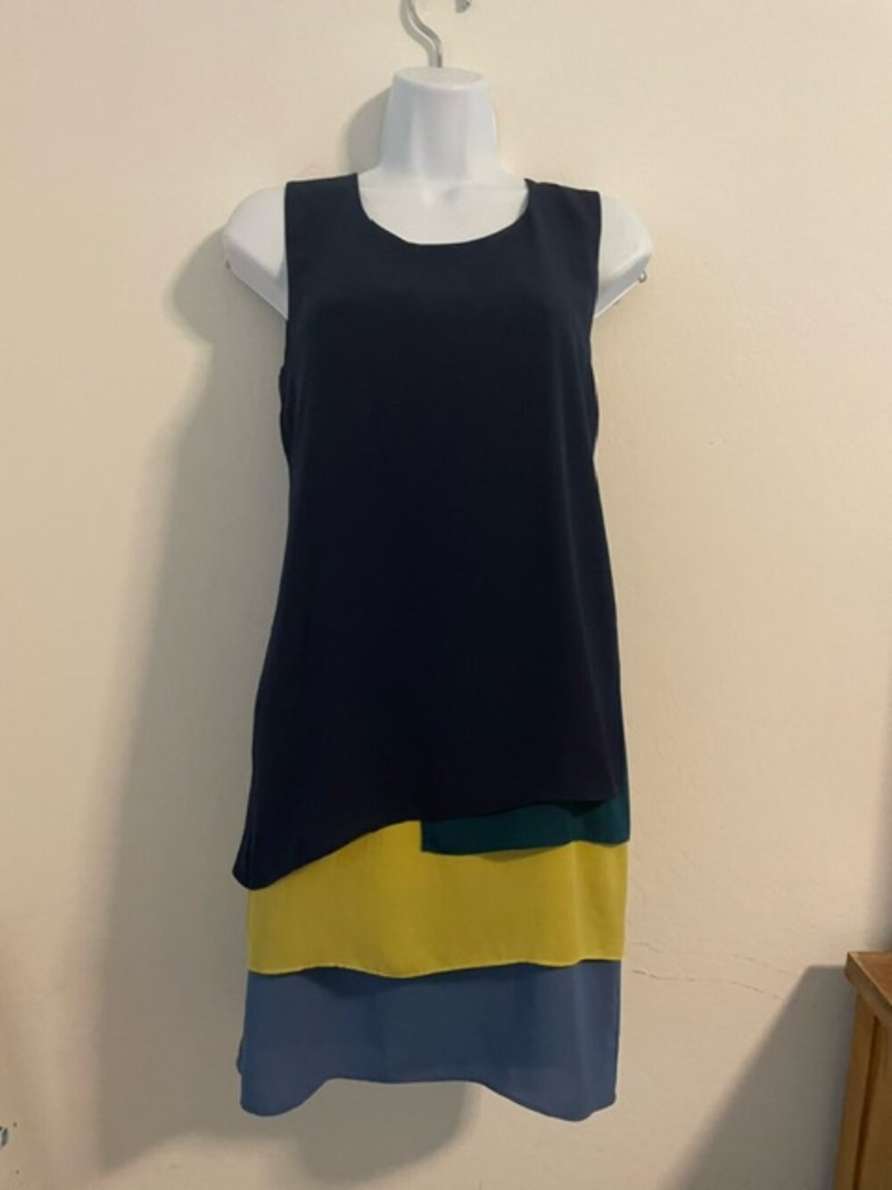 BCBGMAXAZRIA Womens Size 0 Haley Colorblock Layered Shift Dress - Fully Lined.